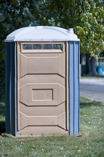 Best Construction site porta potty rental  in Cloverleaf, TX